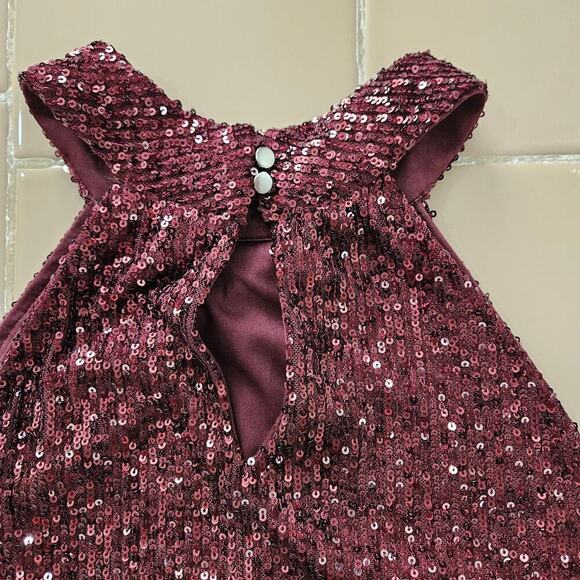 Sequin Halter Neck Sleeveless Blouse. Size Medium. - Picture 5 of 8